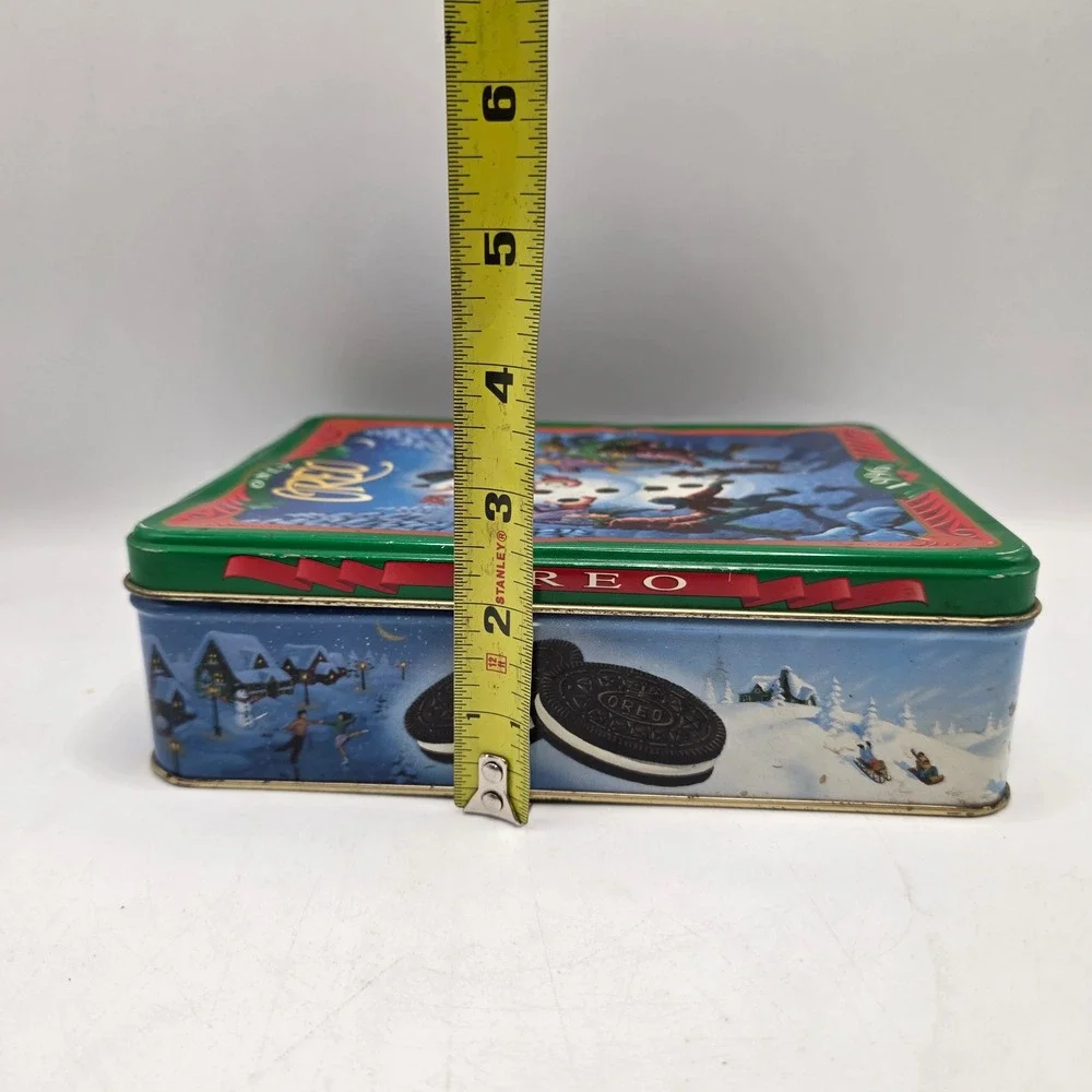 Oreo Cookie Tin 1996 Vintage Winter Snowman Holiday Collectible Metal Storage